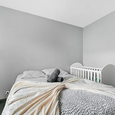 Le Malefique - - 6 Pers - Parking Gratuit Apartment Chessy (Seine-et-Marne)